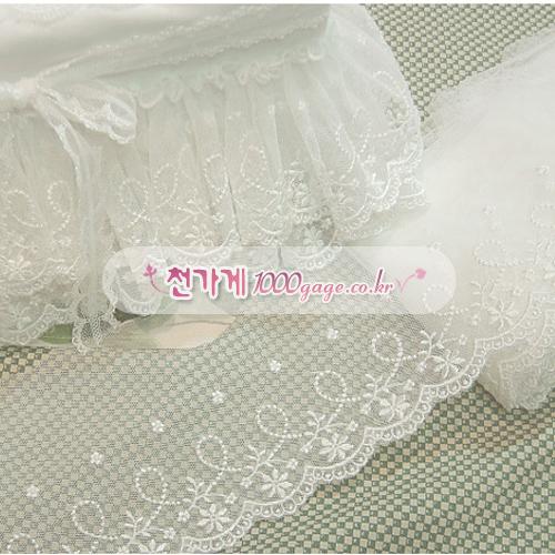 Lace Fabric Embroidery Mesh Lace Cloth 004 Dancing Rose whiteivory