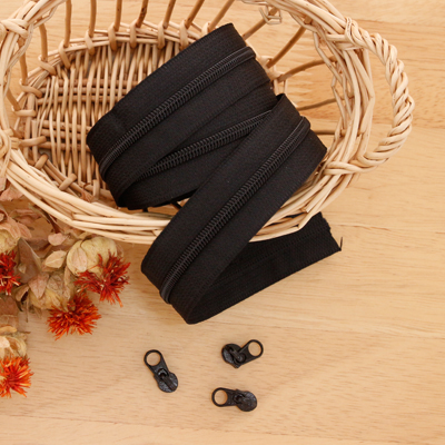 Roll Zipper Coil Zipper Home Fashion Zipper No. 5 Black 3yard