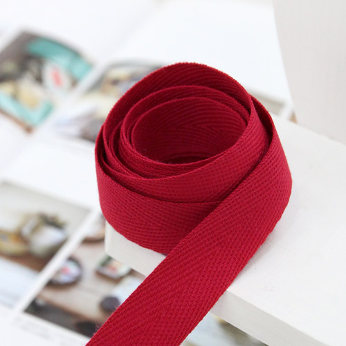 Cotton Bias Herringbone Tape 20mm 2 yard Red