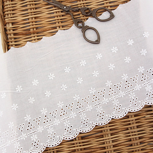 Lace Fabric Embroidery Lace Cloth R020 Flower Rain White