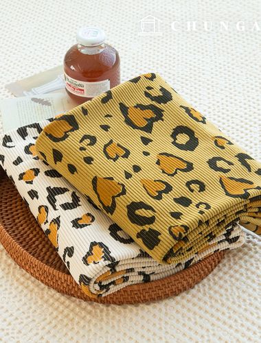 Cordduroy fabric Span 8W corduroy fabric leopard print Wide Width Winter fabric Heart leopard 2 types