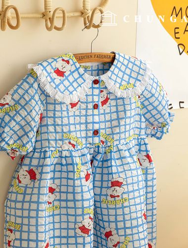 Jijimi fabric Cool Ripple Seersucker fabric Wide Width Check Animal Fabric Puppy Charlie R-726