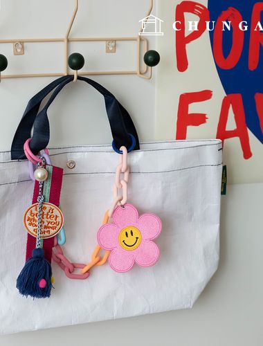 Keyring Daisy Flower Keyholder Keychain Chain Doll Keyring Pink Smile