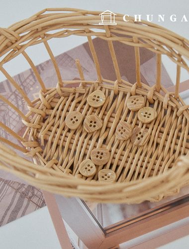 Wood cubic pattern 4 button clothes making