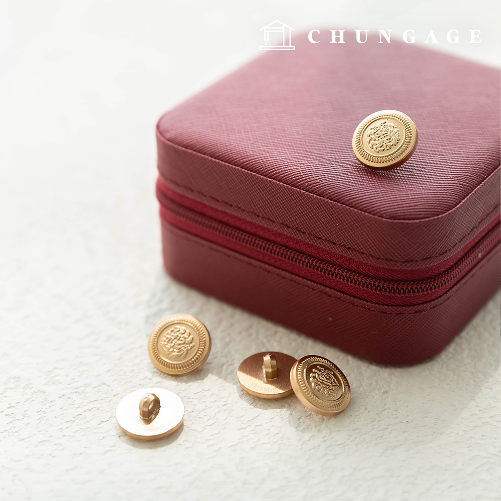 Vintage round pattern metal button making