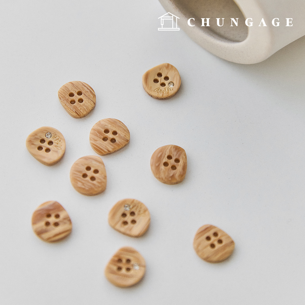 Wood cubic pattern 4 button clothes making