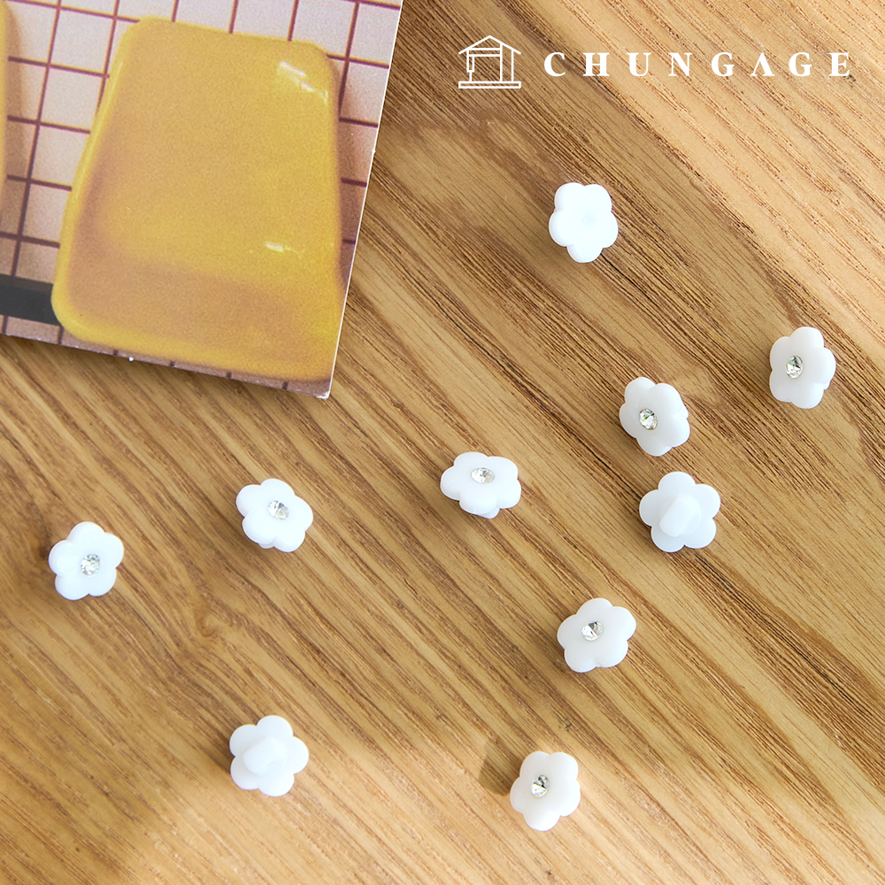 Plastic Flower cubic White Button Clothes Making