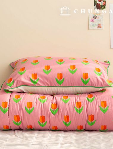 Cotton Fabric Floral Pattern Flower Fabric 20 count Casa Tulip 353