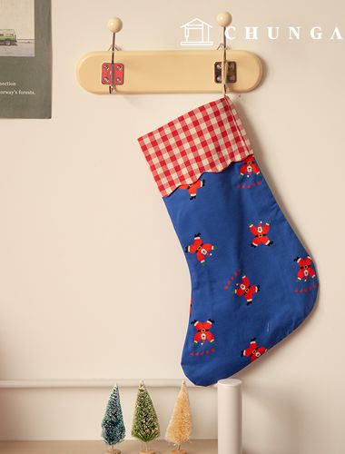 Cotton fabric Christmas fabric 20 count DTP Fabric Dancing Santa Blue 421