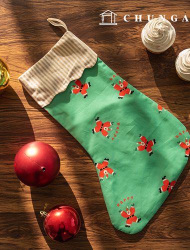 Cotton fabric Christmas fabric 20 count DTP Fabric Dancing Santa Green 420