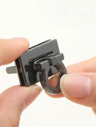 Bag lock round 3cm black nickel plating 73108