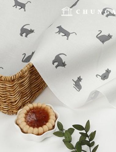 Eco-friendly antibacterial and anti-inflammatory fabric E-DTP cotton20 count Cat Butler Russian Blue