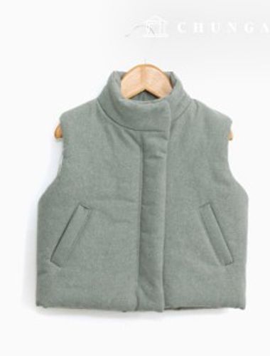 2 types of poly pattern fabric pine needles