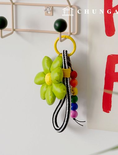 Keyring Knot String Key Holder Key Ring Smile Beads Padding Flower Doll Key Ring Green Flower