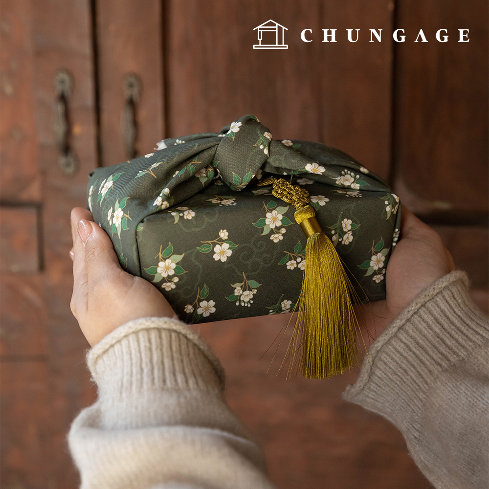 DTPfabric cotton fabric 20 count floral flower fabric Damnok Plum Blossom 429