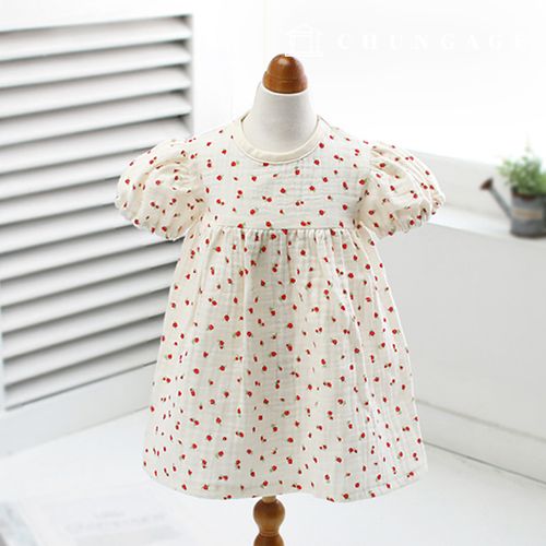 Double Gauze Fabric Cotton Wide Width Flower Pattern Flower Fabric Strawberry Flower