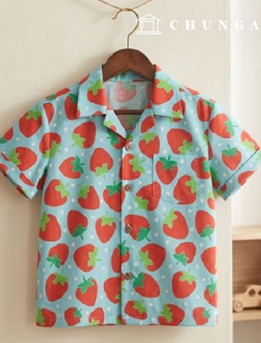 Cotton blend fabric Sweet Strawberry Blue