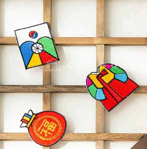 3 types of traditional New Year's Day hot-sealable wappen