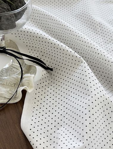 cotton20 count white background black dots