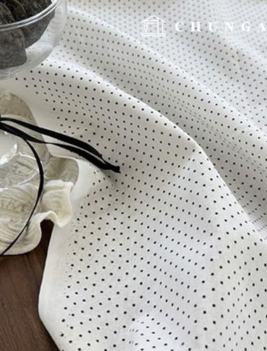 cotton20 count white background black dots
